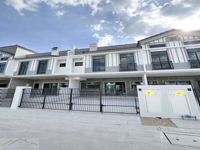 ให้เช่าทาวน์โฮม 3 นอน Villaggio 3 ศรีนครินทร์ – บางนา ใกล้ Mega บ