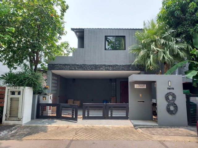 ให้เช่าบ้านเดี่ยว 2 ชั้นหลังใหญ่ หมู่บ้าน Noble Tara เอกมัย-พระราม9 Zone B 