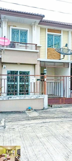 ถนน ราชพฤกษ์เตรียมอุดม นนทบุรี 1กม. ให้เช่าทาว์นเฮ้าส์  2 ชั้น ถูก 18ตรว. รถไฟฟ้า บางรักใหญ่  2กม.100ตรม. เฟอร์พร้อมอยู่ 2นอน 2น้ำ 3แอร์ 