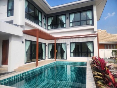 ให้เช่าพูลวิลล่า 2 ชั้น ตกแต่งสวย สไตล์โมเดิร์น โซนดอยสะเก็ด 