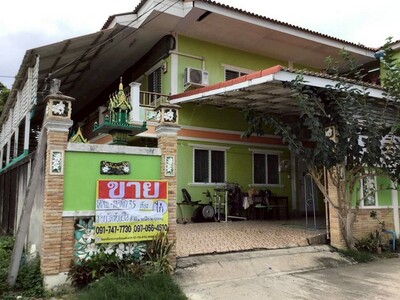ขายอพาร์ทเมนท์ 2ชั้น 35ห้อง ถนนวัดห้วยเสือ  โพไร่หวาน  เมืองเพชรบ