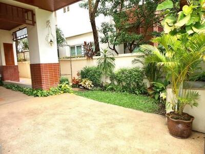 ให้เช่าบ้านเดี่ยว 2 ชั้น สุขุมวิท 105 ซอยลาซาล ให้เช่าบ้านเดี่ยว 2 ชั้น สุขุมวิท 105 ซอยลาซาล