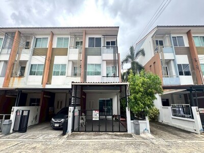 ทาวน์โฮม 3 ชั้น เดอะ ทรัสต์ ซิตี้ งามวงศ์วาน 25 หลังริม ราคาถูก
