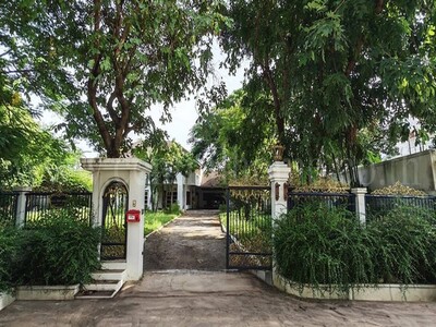 บ้านเดี่ยว ศรีเจริญวิลล่า หลังมุม ติดถนนเทพารักษ์ ใกล้ รพ.สินแพทย