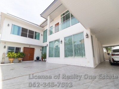 ขายบ้านเดี่ยวหรู ม.ปรีชาสุวินทวงศ์ ตกแต่งสไตล์ Luxury  ฟังก์ชันคร