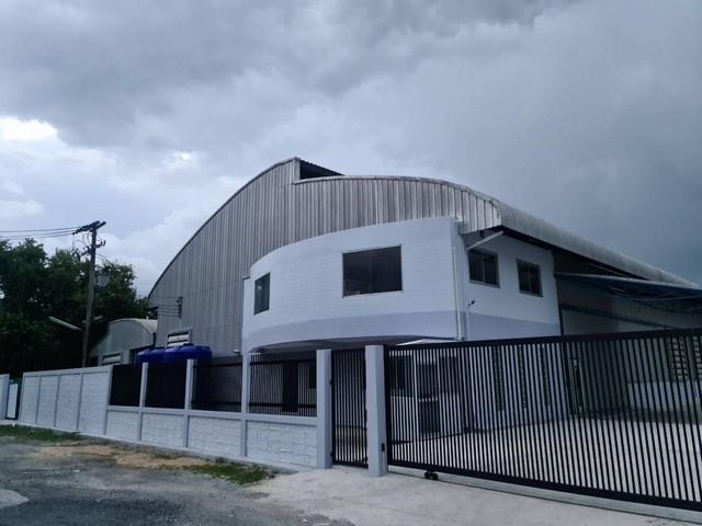 ขายโรงงานย่านลำลูกกาคลอง 7 เนื้อที่ 2 ไร่ พื้นที่ 2,200 ตรม. ขอใบอนุญาติโรงงานได้ 