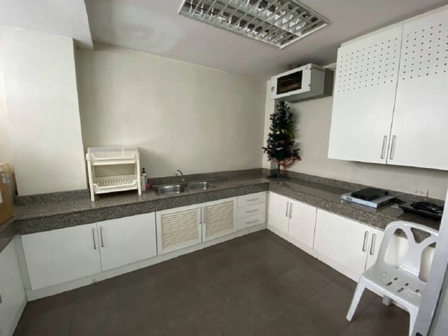 ให้เช่าอาคารสำนักงาน    ลาดพร้าว 101  ราคา   75,000