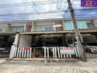 ขายทาวน์เฮาส์ 2 ชั้น ใกล้นิคมอุตสาหกรรมอมตะเฟส 4 ดอนหัวฬ่อ เมืองช