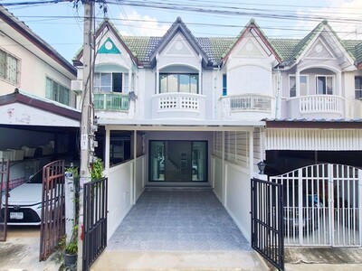 หมู่บ้านตะวันนา ทาวน์เฮ้าส์ใจกลางเมืองนนทบุรี 