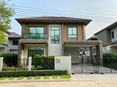 ขายบ้าน 2 ชั้น 50.3 ตร.ว. หมู่บ้านเวนิวพระราม 9 ถ.กรุงเทพกรีฑาตัด