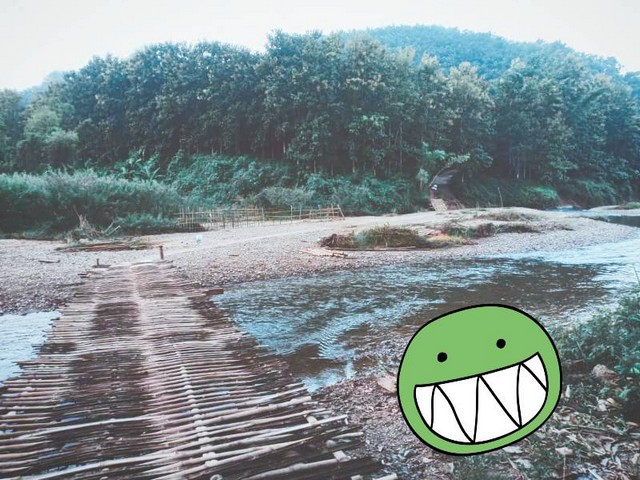 ที่ดินรอเจ้าของพร้อมขาย ทรัพย์ดีมั่งคั่ง ที่สวยวิวล้าน 850000บาท 3-0-35ไร่ อำเภอสันติสุข น่าน