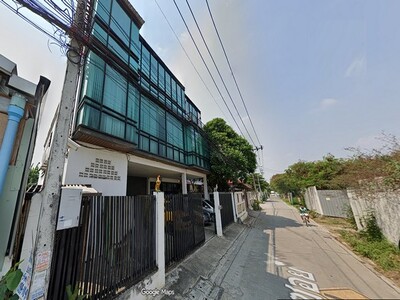 P1741 ขายโกดัง โรงงานขนาดเล็ก SME มีอาคาร 3 ชั้น ลาดพร้าว 101