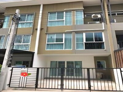 ให้เช่าทาวน์โฮม3ชั้น 25ตรว. อยู่ถนน รามอินทรา127 ใกล้บิ๊กซีสุวินท