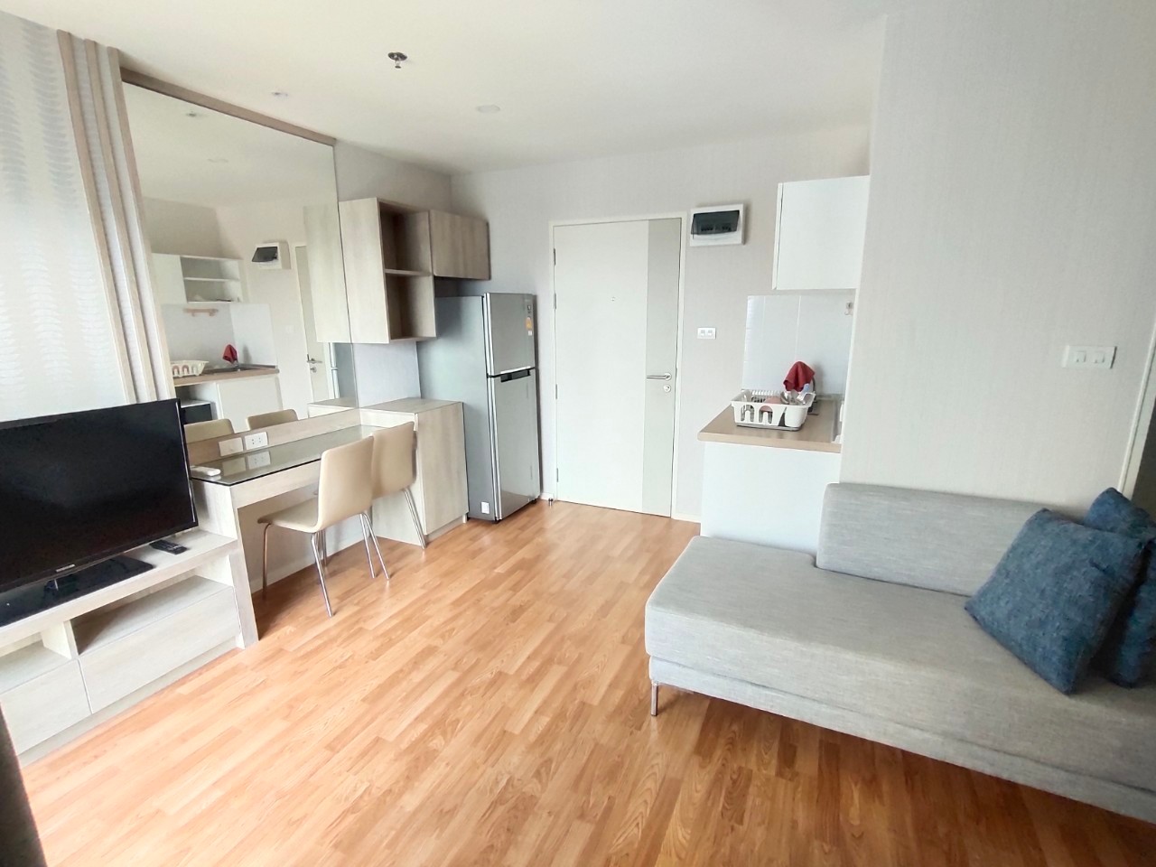 *ให้เช่าห้อง*คอนโด ลุมพินี พาร์ค บรมราชชนนี - สิรินธร ใกล้ MRT บางยี่ขัน