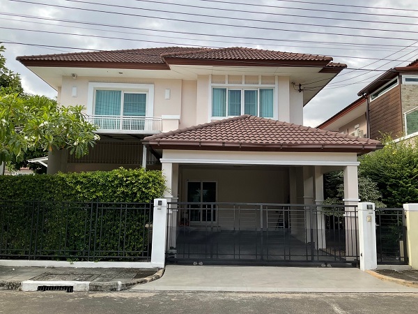 ขายบ้านเดี่ยว 2ชั้นเนื้อที่ 60วา พื้นที่3นอน 3น้ำ ถนนรามอินทรา ใกล้สนามกอล์ฟปัญญาอินทรา 