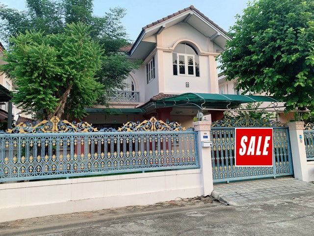 ขาย ชัยพฤกษ์ บางบัวทอง (ใกล้สวนหย่อม) 5 ห้องนอน  เดินทางได้หลายทาง  ราชพฤกษ์ , กาญจนาภิเษก  ใกล้รถไฟฟ้าสายสีม่วง , เซ็นทรัลเวสต์เกต 