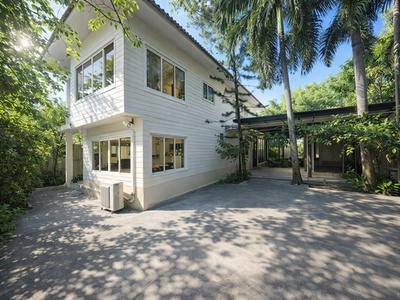 ให้เช่าบ้านเดี่ยวใจกลางสาทร 100 ตร.วา. 7นอน BTSเซนต์หลุยส์ 600 ม.