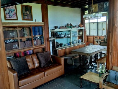 รวมบ้านที่ดินดีงามเพื่อคุณ ให้เช่าสถานที่ถ่ายทำหนังละคร  ไทรน้อย 