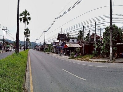 ขายที่ดินพร้อมสิ่งปลูกสร้าง บ้านพักอาศัยตึกชั้นเดียว   