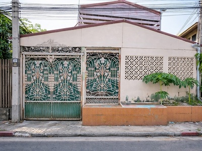 เสนานิคม1 ลาดพร้าววังหิน76-82 บ้าน 3นอน 2 น้ำ 67ตร.ว. 260ตร.ม. 