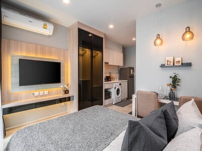 Life One Wireless 38th floor