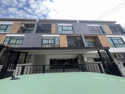 BH3546 ให้เช่าทาวน์โฮม 3 ชั้น โครงการทรีโอ ร่มเกล้า
