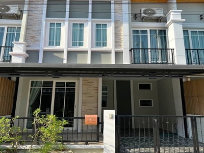 ให้เช่าทาวน์โฮม2 ชั้น โกลเด้น ทาวน์ บางนา-สวนหลวง 