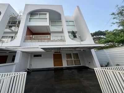 ขายด่วน บ้าน Modern Luxury โครงการ Monotown 3 ใกล้โรงเรียนนานาชาต
