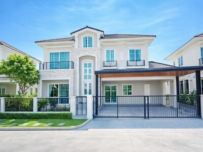 ลดค่าเช่า 50%  คฤหาสน์เฟอร์ครบ  2ชั้น 4นอน 4น้ำ ใกล้ แฟชั่น 50 ตร