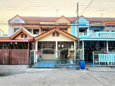 ทาวน์โฮม คัทลียาวิลล์ ลำลูกกาคลอง 4 (ซอยลำลูกกา 49) ราคาถูก