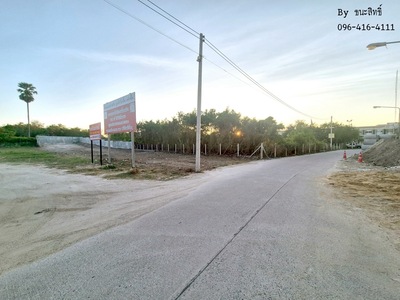 ขายที่ดินเปล่า 3 ไร่ ทำเลดี ใกล้หาดบางเเสน เหมาะลงทุนอสังหาฯ ทุกร