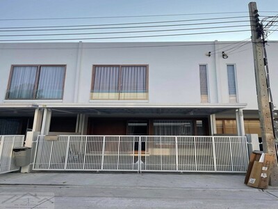 ให้เช่าทาวน์โฮม สไตล์มินิมอล 3 ห้องนอน โครงการโนระ บางนา-ตราด กม.