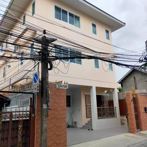 ให้เช่าบ้านเดี่ยว 3 ชั้น 6 ห้องนอน ถนนเย็นอากาศ พระราม4 สาทร พระราม 3 เหมาะทำโฮมออฟฟิศและพักอาศัย