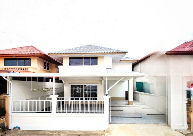 บ้านแฝด สัมพันธุ์วิลล่า ติวานนท์-แคราย ถนนรัตนาธิเบศร์ ทำเลดีมาก ใกล้ MRTบางกระสอ เพียง 100 เมตร