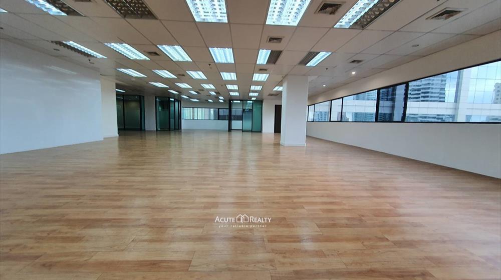 พื้นที่สำนักงานให้เช่า ใจกลางเมือง ใกล้ BTS อโศก และ MRT สุขุมวิท Os-571030-01