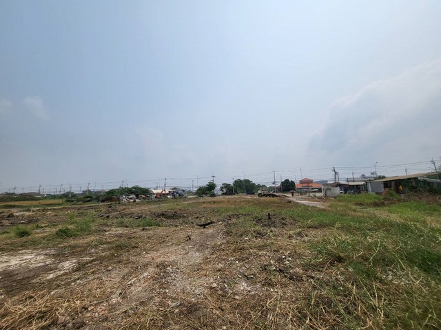 ขายด่วนที่ดิน เนื้อที่ 24ไร่ 98 ตารางวา ​​แขวงลำปลาทิว  เขตลาดกระบัง   จังหวัดกรุงเทพมหานคร  