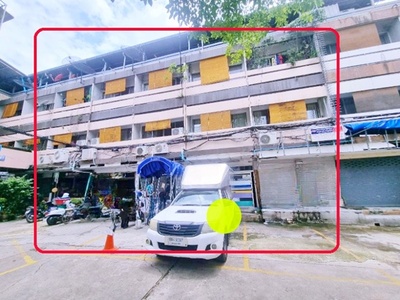  เพชรบุรี 12 ตลาดประตูน้ำ 15-40นอน อาคาร 5คูหา Hostel  สยามพารากอ