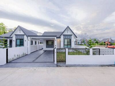 ขายเพียง 2.49 ล้าน สารภี บ้านใหม่ดีไซน์ Modern Classic สไตล์อังกฤ