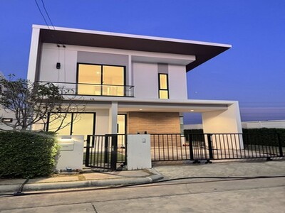 COMO Bianca II  - 3 ห้องนอน 3 ห้องน้ำ บ้านหลังมุม 