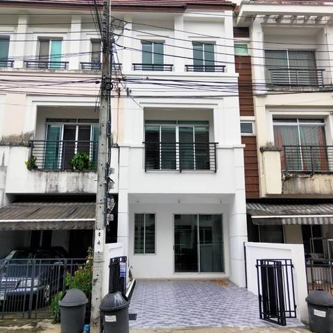 ให้เช่าทาวน์โฮม 3ชั้น โครงการ บ้านกลางเมือง เออร์บาเนี่ยน พระราม9-วงแหวน ใกล้AIRPORT LINK ทับช้าง