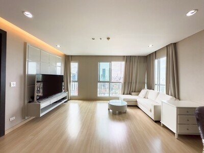  ขายคอนโดหรู The Address พญาไท  ชั้น 32 2 นอน 2 น้ำ 2 ที่จอดรถ  