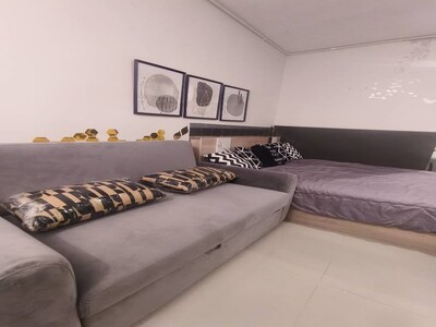 A Space 77 clean nice