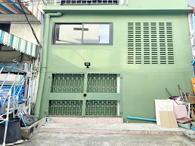  ให้เช่าอาคารพาณิชย์ 4 ชั้น ถ.ลาดพร้าว95-103 MRT มหาดไทย 800ม.