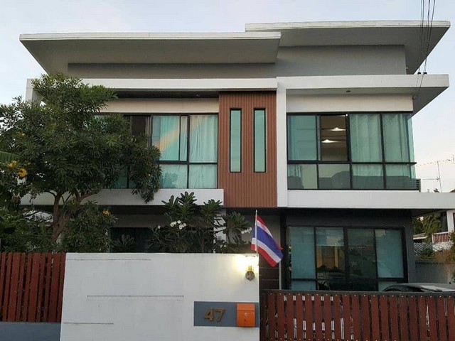 WW925 ขาย บ้านเดี่ยว 2 ชั้น ถนน โชคชัย4 ซอย 32 , บ้านเดี่ยวเขตลาดพร้าว