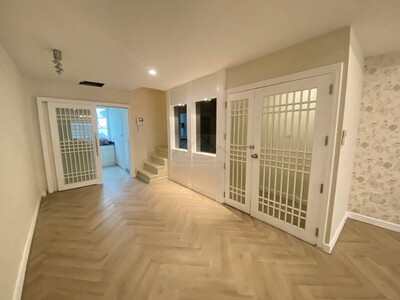 ให้เช่าทาวน์โฮม 5 ชั้น รีโนเวทใหม่ ปทุมวัน ใกล้สยาม MBK BTS สนามก