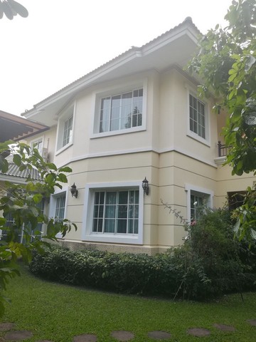 ขายบ้านเดี่ยว 2 ขั้น 150 ตรว โกลเด้นเฮอริเทจน์ ราชพฤกษ์ ทำเลดีมาก ใหม่มาก พร้อมเฟอร์นิเจอร์