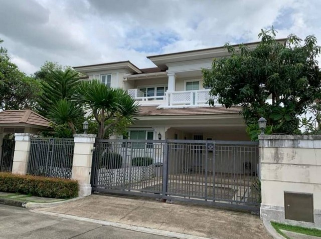 ขายบ้านเดี่ยว 2 ชั้น 136 ตรว. หมู่บ้านลดาวัลย์ สาทร-ราชพฤกษ์ ใกล้ BTS บางหว้า 