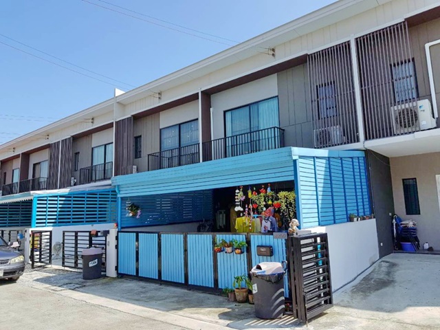 รามอินทรา คู้บอน มอเตอร์เวย์ แฟชั่นไอส์แลนด์ The Legacy Golf 2ชั้น 3นอน 4แอร์ 2จอดรถ 