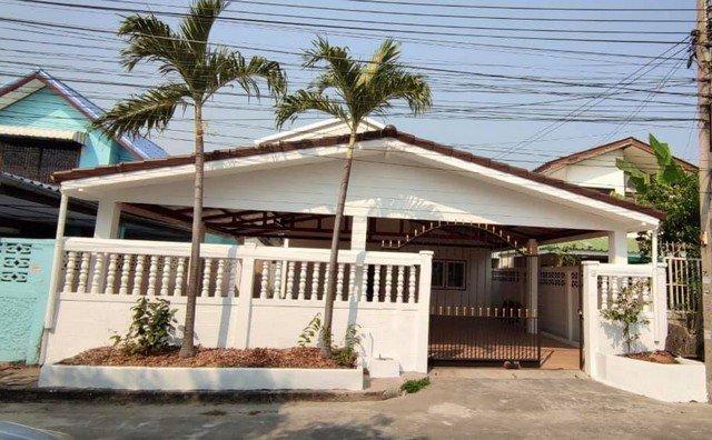 ให้เช่าบ้านเดี่ยว 2 ชั้น หมู่บ้านสินวงค์ ซอยสรณคมน์ ย่านดอนเมือง ใกล้สนามบินดอนเมือง