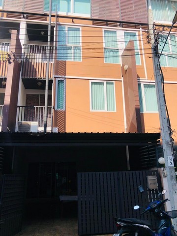 ขายทาวน์โฮม3.5ชั้น Vertigo Townhome แจ้งวัฒนะ - 3นอน 3น้ำ 25 ตรว. 